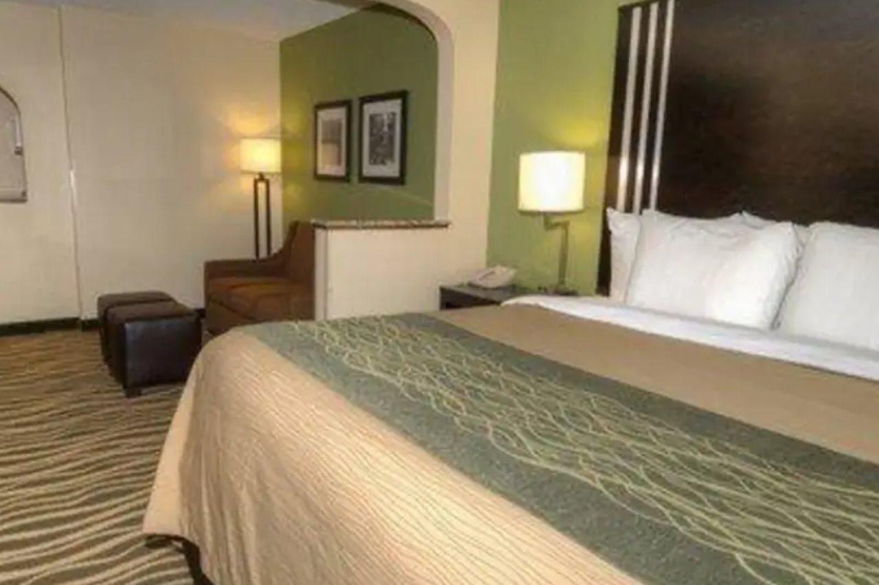 Comfort Inn Near Downtown & Blue Ridge Pkwy Marion Εξωτερικό φωτογραφία