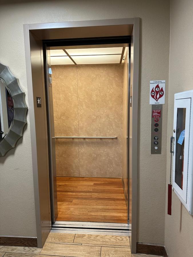 Comfort Inn Near Downtown & Blue Ridge Pkwy Marion Εξωτερικό φωτογραφία