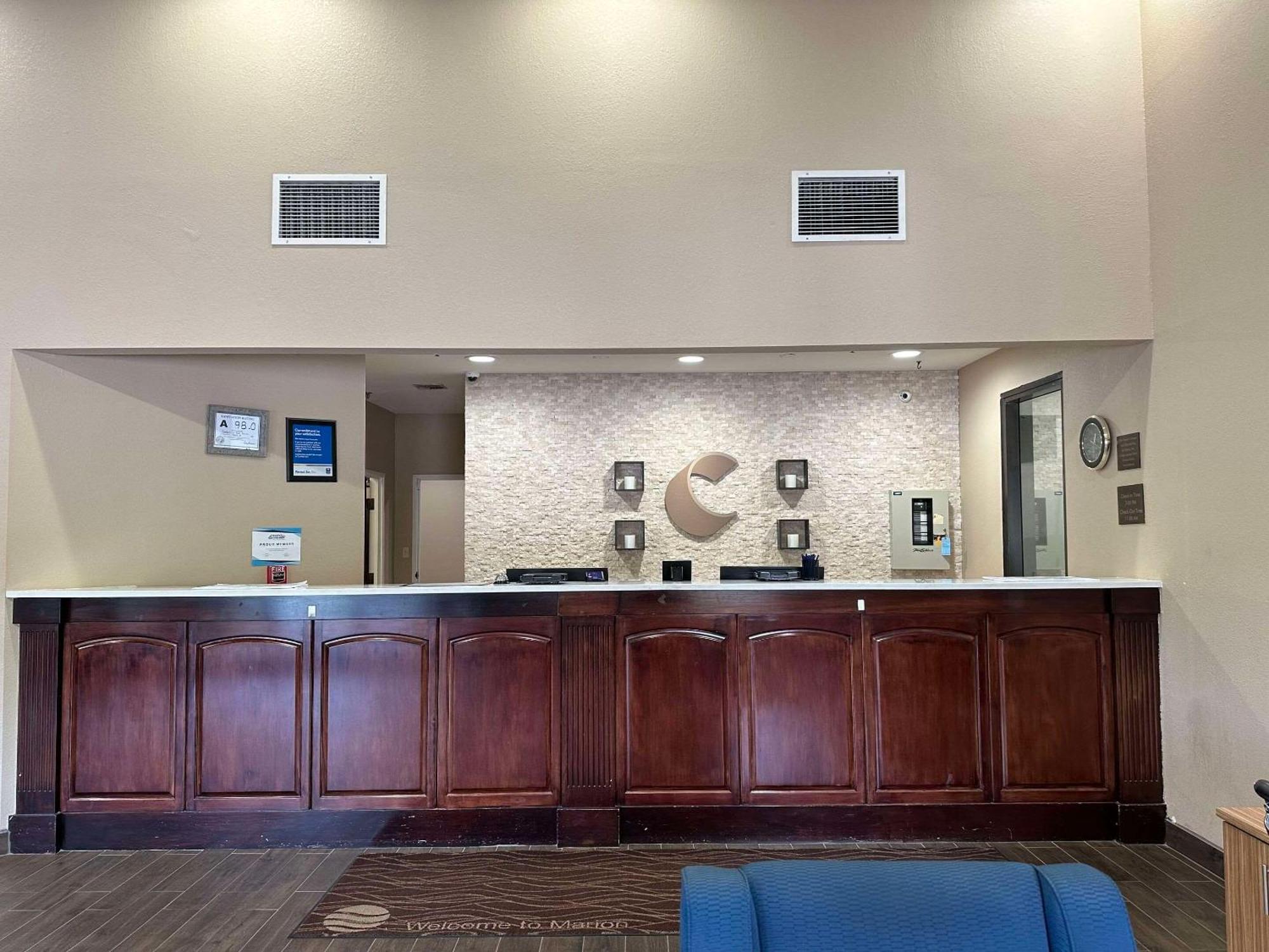Comfort Inn Near Downtown & Blue Ridge Pkwy Marion Εξωτερικό φωτογραφία
