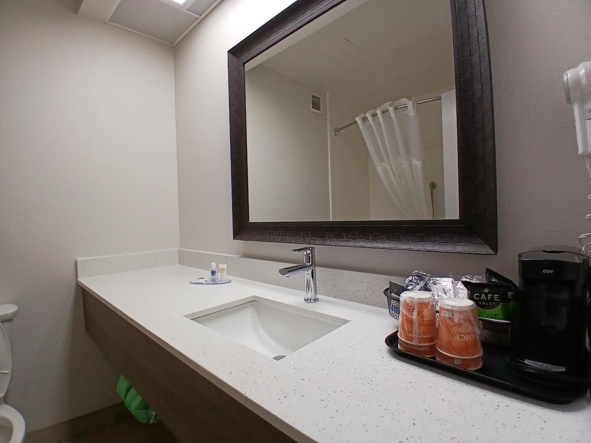 Comfort Inn Near Downtown & Blue Ridge Pkwy Marion Εξωτερικό φωτογραφία